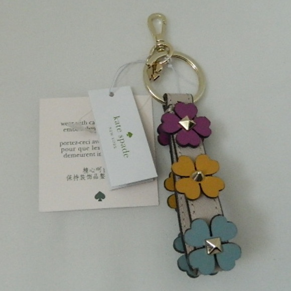 kate spade Accessories - KATE SPADE Spade Flower Pyramid Lanyard Key Ring